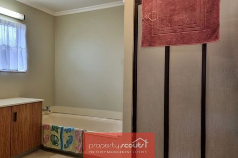 Photo of property in 2/2 Broadway, Waitara, 4320