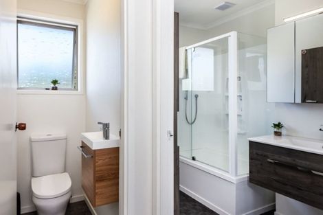 Photo of property in 1/15 Kotare Street, Hilltop, Taupo, 3330
