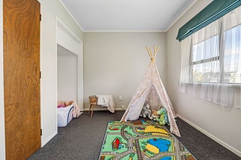 Photo of property in 12 Stirling Place, Dinsdale, Hamilton, 3204