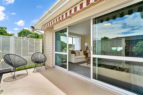 Photo of property in 15 Strathean Avenue, Avonhead, Christchurch, 8042