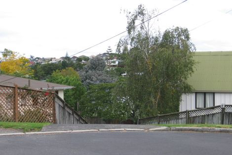 Photo of property in 2/11 Brian Avenue, Forrest Hill, Auckland, 0620