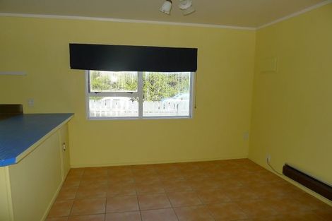Photo of property in 2 Winara Avenue, Waikanae, 5036