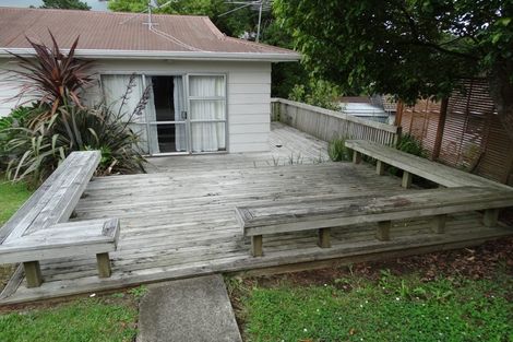 Photo of property in 23 Luckens Road, West Harbour, Auckland, 0618