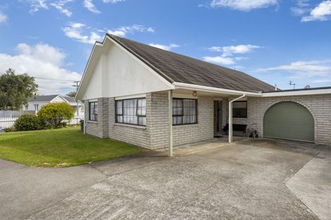 Photo of property in 84a Wilson Street, Hawera, 4610