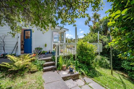 Photo of property in 4 Watson Street, Akaroa, 7520