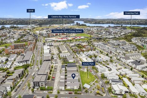 Photo of property in 2 Kotuku Lane, Hobsonville, Auckland, 0616