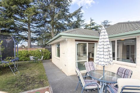 Photo of property in 433b Mairehau Road, Parklands, Christchurch, 8083