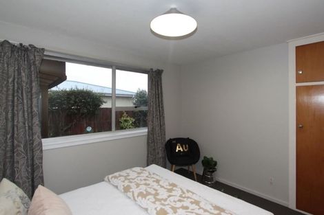 Photo of property in 21 Inwoods Road, Parklands, Christchurch, 8083
