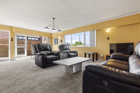 Photo of property in 364 Main Road, Huapai, Kumeu, 0810