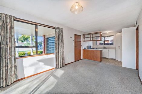 Photo of property in 22 Lake Terrace Road, Burwood, Christchurch, 8061