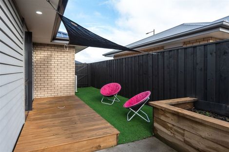 Photo of property in 19 Broadway Parade, Rolleston, 7615