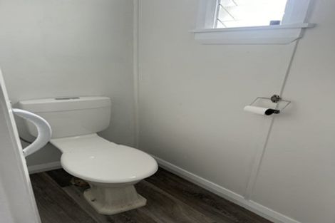 Photo of property in 30 Anzac Avenue, Onekawa, Napier, 4110