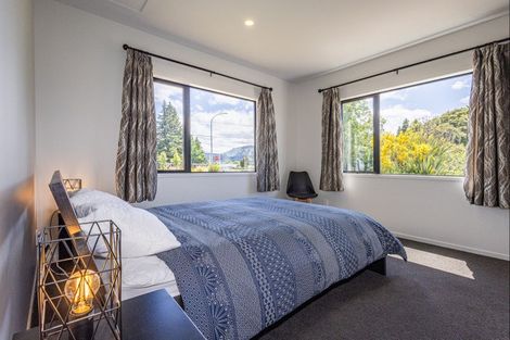 Photo of property in 2 Teitei Drive, Ohakune, 4625