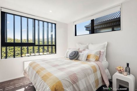 Photo of property in 3/6 Bushland Grove, Paparangi, Wellington, 6037