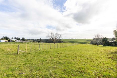 Photo of property in 151 Hickman Road, Urenui, 4375