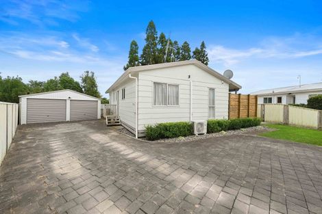 Photo of property in 27 Purcell Place, Melville, Hamilton, 3206