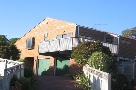 Photo of property in 5 Silverton Place, Churton Park, Wellington, 6037