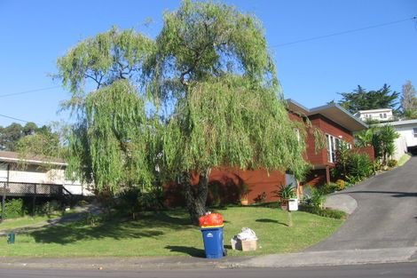 Photo of property in 2/18 Hogans Road, Glenfield, Auckland, 0629