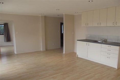 Photo of property in 145 Weatherly Road, Torbay, Auckland, 0630