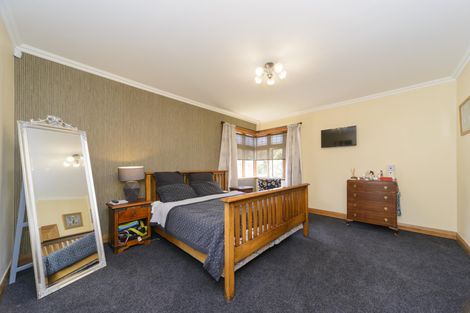 Photo of property in 20 Perrin Place, Kelvin Grove, Palmerston North, 4414
