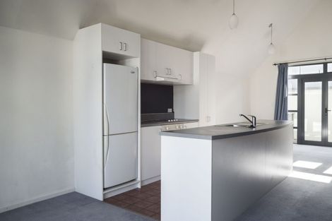 Photo of property in Pirie Street Townhouses, 18/35u Pirie Street, Mount Victoria, Wellington, 6011