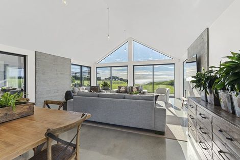 Photo of property in 438a Lwr Pitone Road, Pitone, New Plymouth, 4374