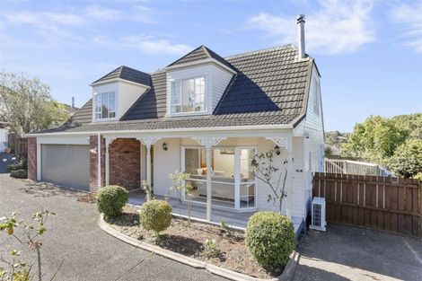 Photo of property in 2/16 Fernbird Place, Massey, Auckland, 0614