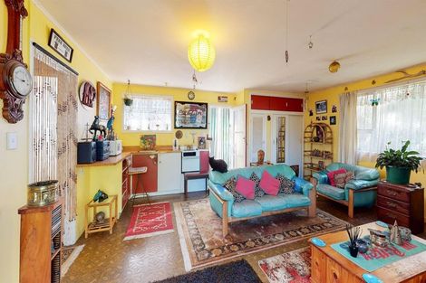 Photo of property in 16 Pomaria Road, Henderson, Auckland, 0610