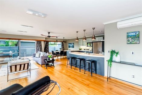 Photo of property in 10 Matuhi Street, Waikanae, 5036