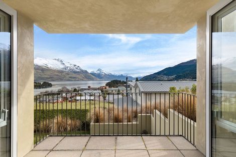 Photo of property in The Woods, 12u 5 Dublin Street, Queenstown, 9300
