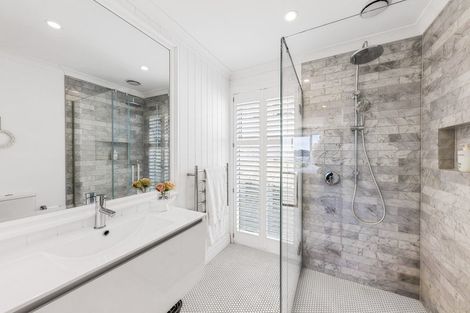 Photo of property in 7 Odlin Lane, Red Beach, 0932