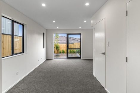 Photo of property in 13 Raupeti Lane, Henderson, 0612