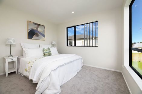 Photo of property in 6/644 Te Atatu Road, Te Atatu Peninsula, Auckland, 0610