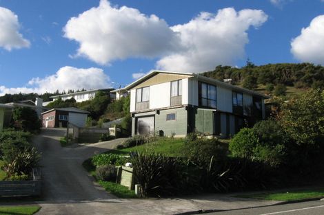 Photo of property in 81 Parkway, Wainuiomata, Lower Hutt, 5014