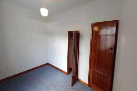 Photo of property in 10 Weymouth Street, New Plymouth, 4310