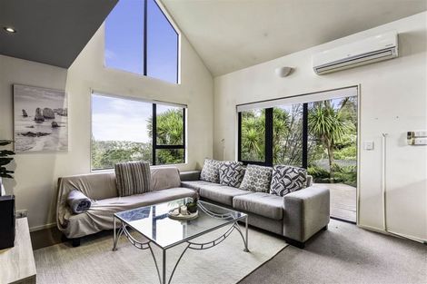 Photo of property in 2/66 Manuka Road, Glenfield, Auckland, 0629