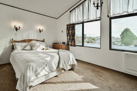 Photo of property in 17 Donegal Crescent, Tamatea, Napier, 4112