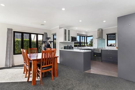 Photo of property in 15 Loveridge Place, Morrinsville, 3300