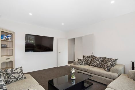 Photo of property in 1 Livingstone Drive, Papamoa Beach, Papamoa, 3118