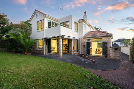 Photo of property in 19 Gilberd Place, Torbay, Auckland, 0630