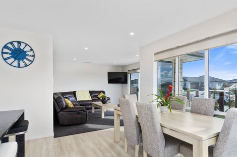 Photo of property in 1 Livingstone Drive, Papamoa Beach, Papamoa, 3118