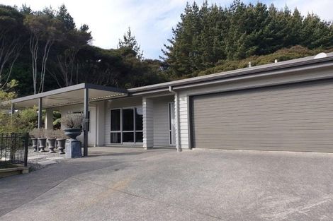 Photo of property in 111 Navigation Drive, Whitby, Porirua, 5024