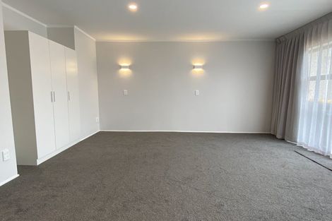 Photo of property in 21/85 Edmonton Road, Henderson, Auckland, 0612