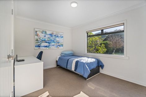 Photo of property in 16 Tarapatiki Drive, Whitianga, 3510