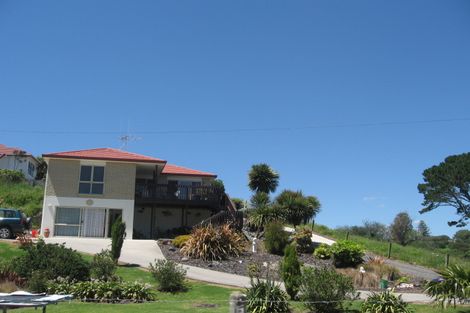Photo of property in 45 Town Point Road, Maketu, 3189