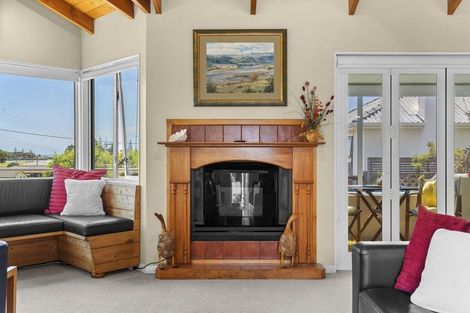 Photo of property in 50 Leslie Street, Waitara, 4320