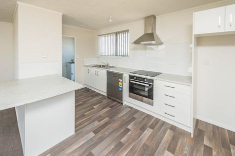 Photo of property in 40a Karyn Street, Castlecliff, Whanganui, 4501