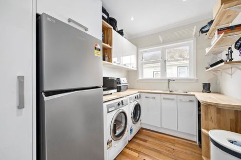 Photo of property in 340 Fergusson Drive, Heretaunga, Upper Hutt, 5018