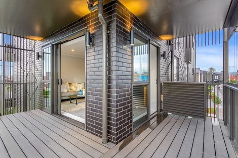 Photo of property in 2/2 Te Rito Road, Hobsonville, Auckland, 0616