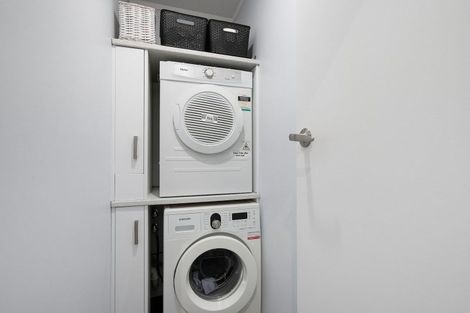 Photo of property in 6 Jay Street, Paparangi, Wellington, 6037